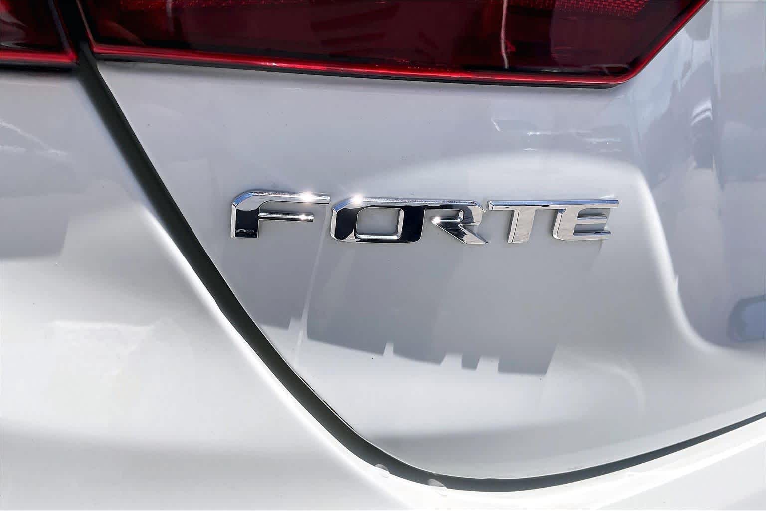 2021 Kia Forte LXS Clear White at HGreg Houston