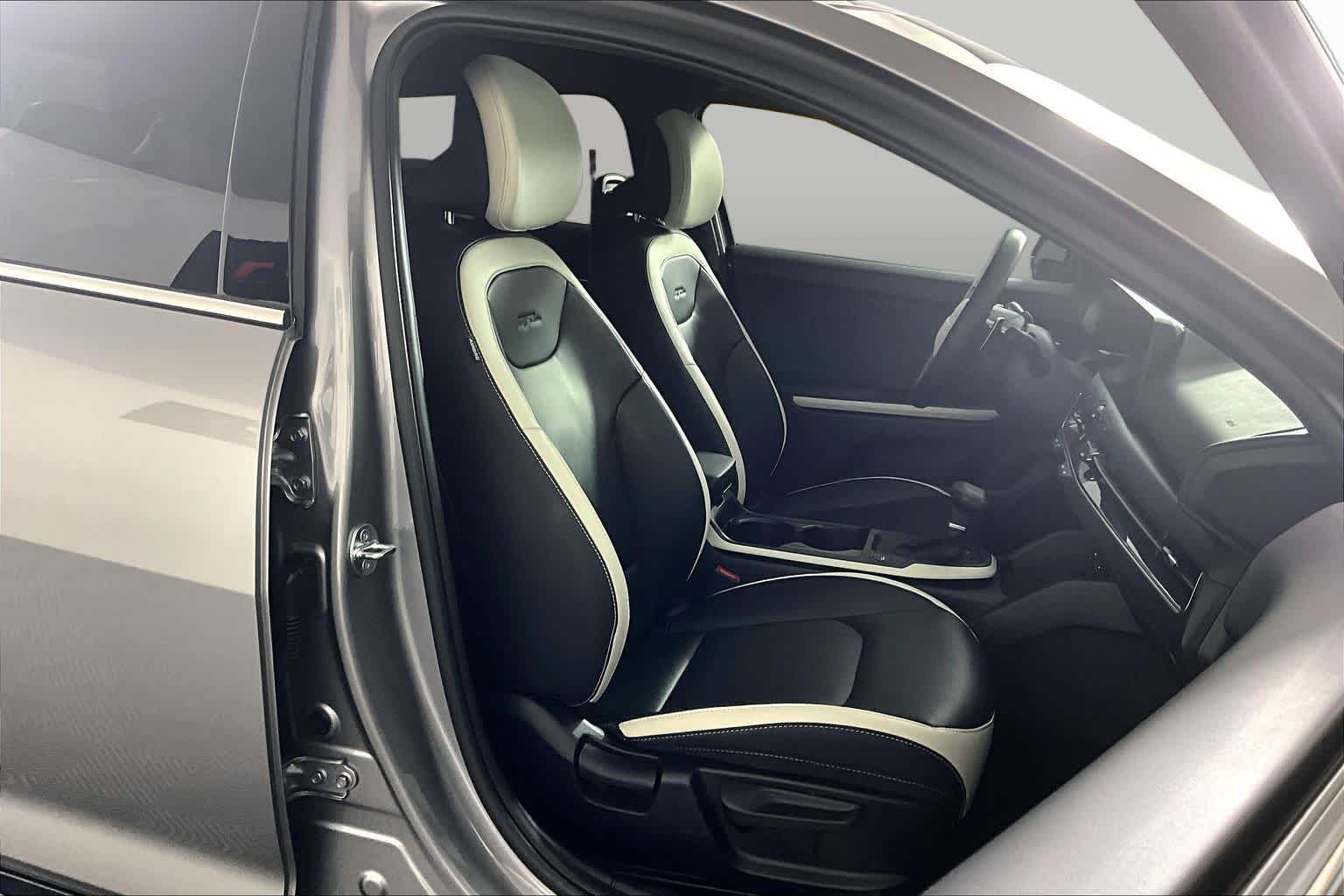 2025 Kia K4 GT-Line - 8