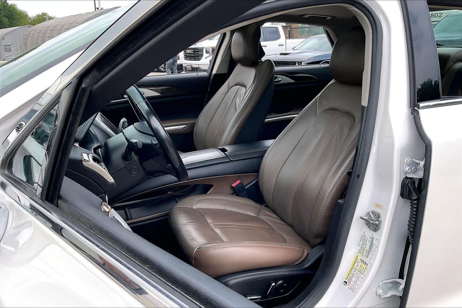 2016 Lincoln MKZ Hybrid White Platinum Metallic Tri-Coat at Davis Chevrolet