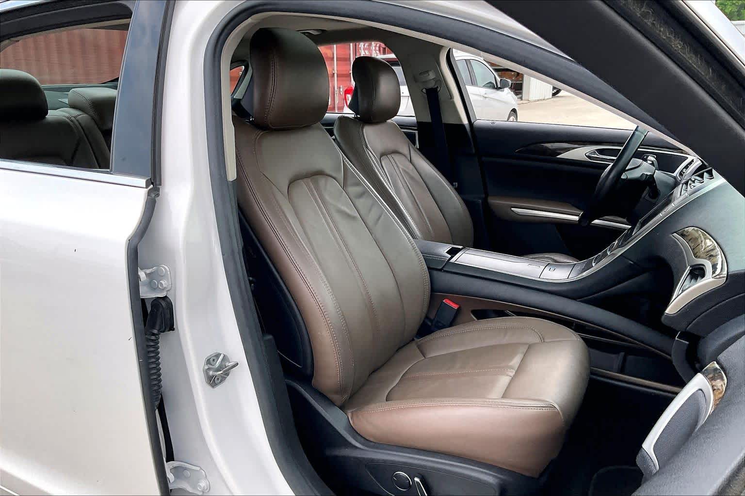2016 Lincoln MKZ Hybrid White Platinum Metallic Tri-Coat at Davis Chevrolet
