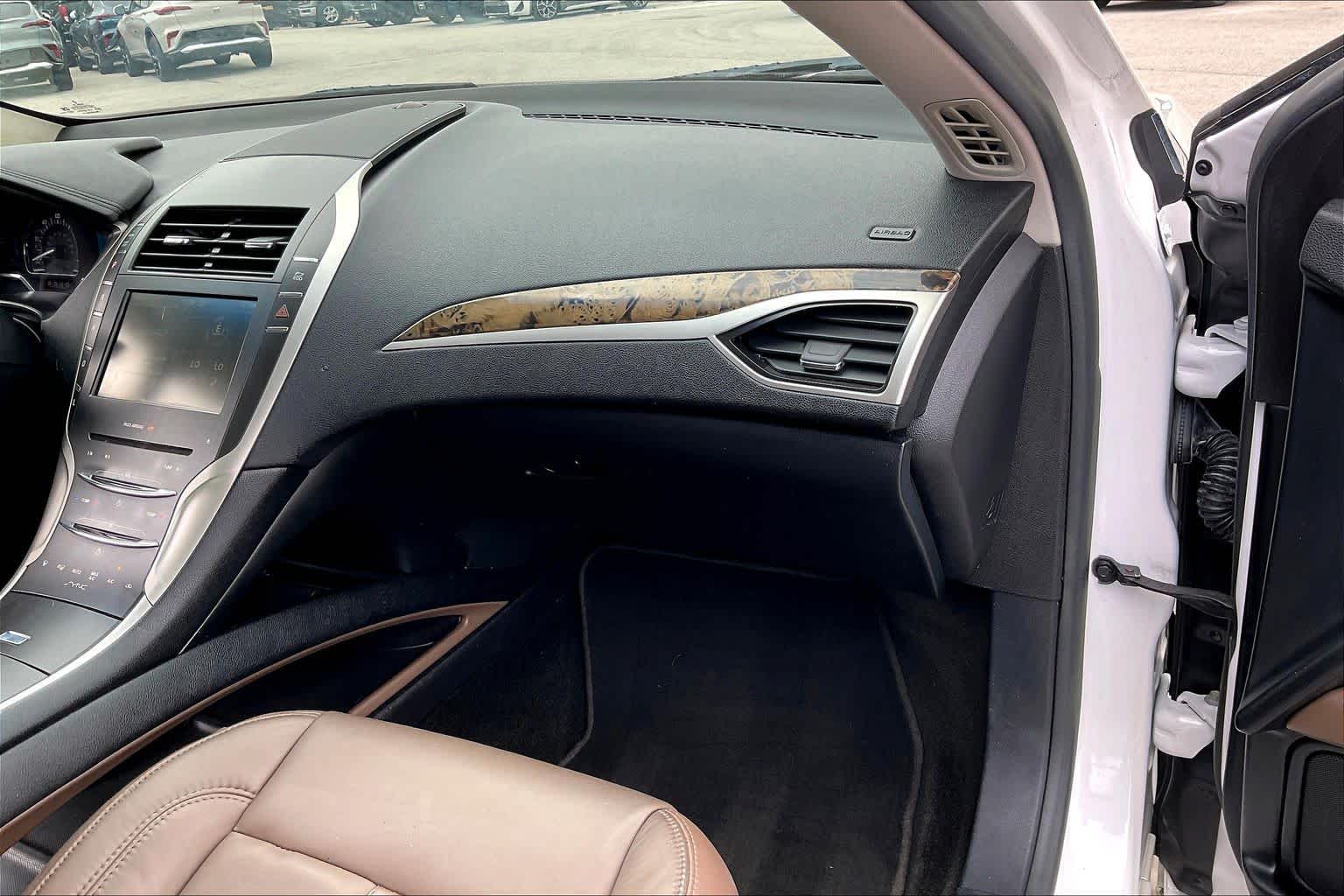 2016 Lincoln MKZ Hybrid White Platinum Metallic Tri-Coat at Davis Chevrolet