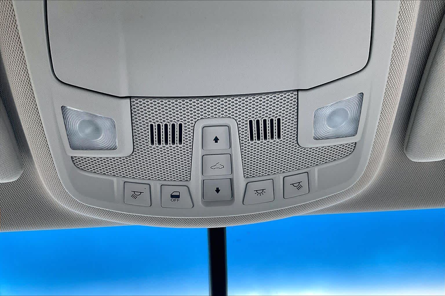 2016 Lincoln MKZ Hybrid White Platinum Metallic Tri-Coat at Davis Chevrolet
