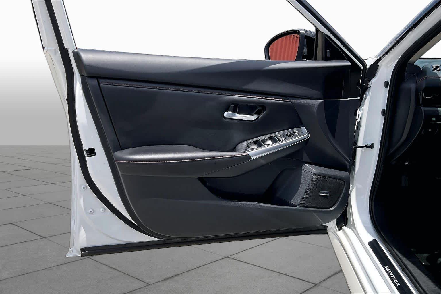 2025 Nissan Sentra SR Aspen White Tricoat/Super Black at Texan GMC Buick