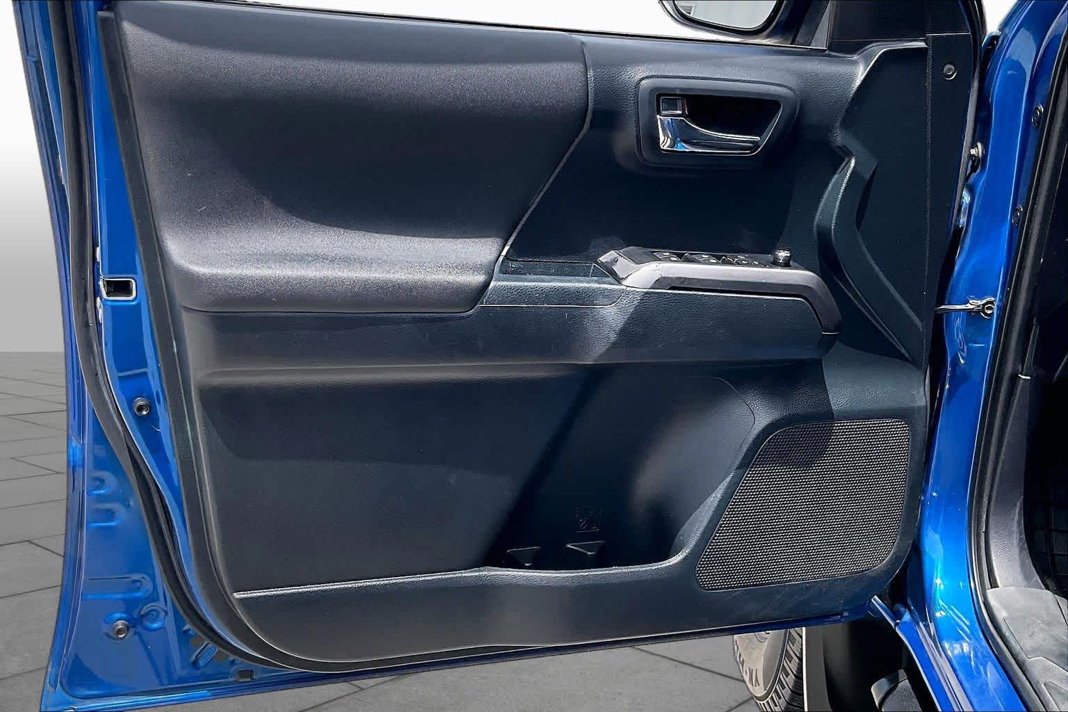 2018 Toyota Tacoma TRD Sport Blazing Blue Pearl at AutoNation USA Katy