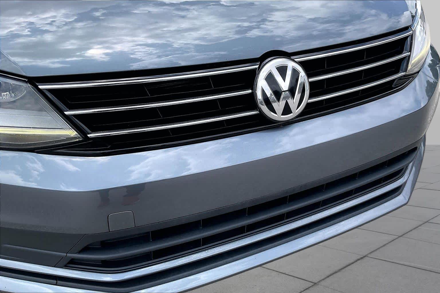 2017 Volkswagen Jetta 1.8T SEL Black at Baytown Ford