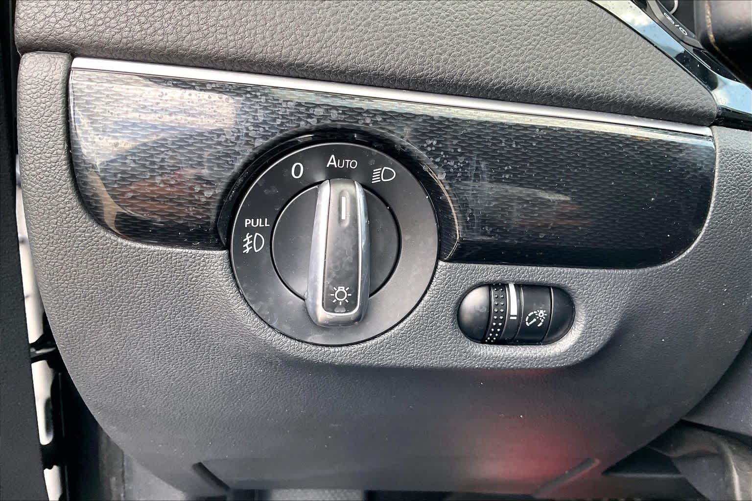 2017 Volkswagen Jetta 1.8T SEL Black at Baytown Ford