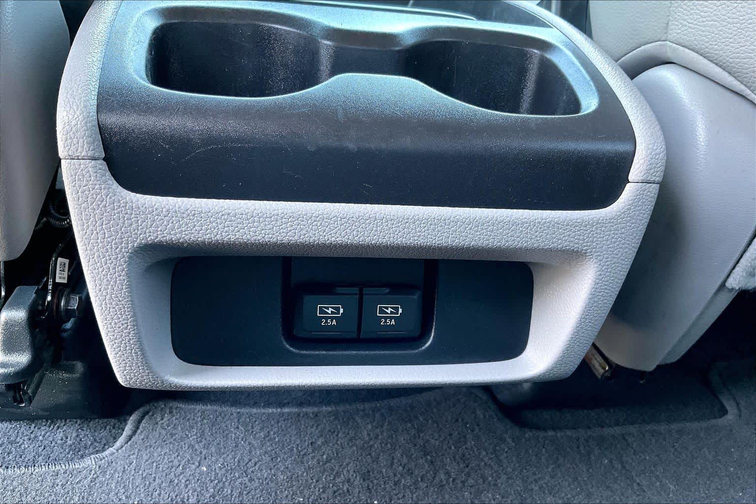2019 Honda Odyssey photo 30 of 33