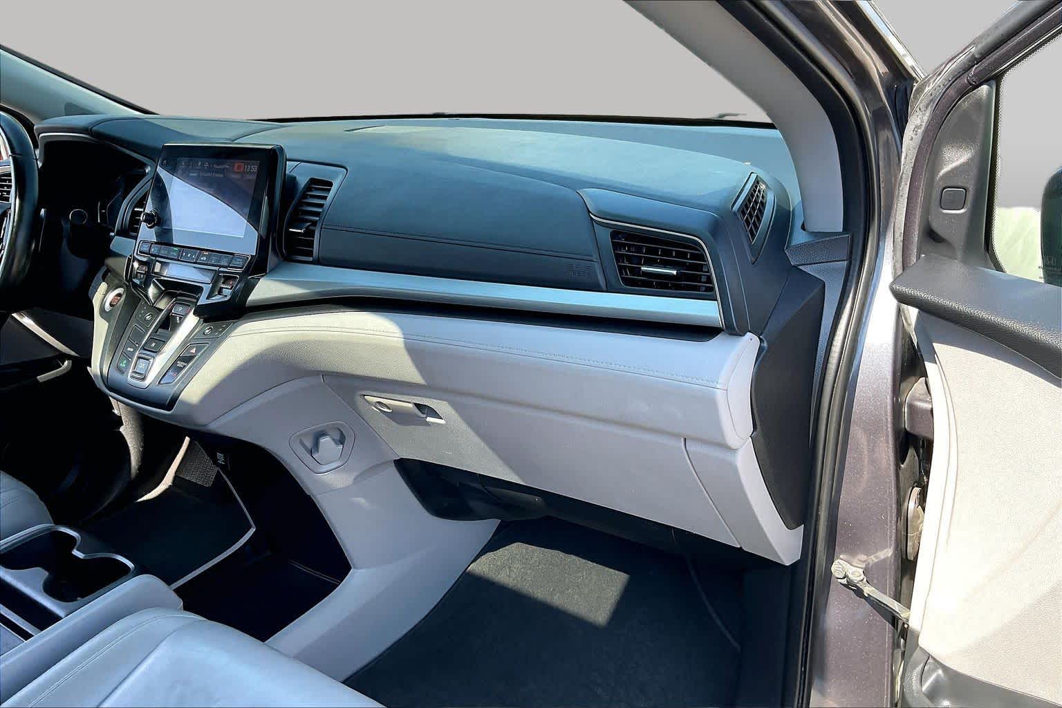 2019 Honda Odyssey photo 17 of 33
