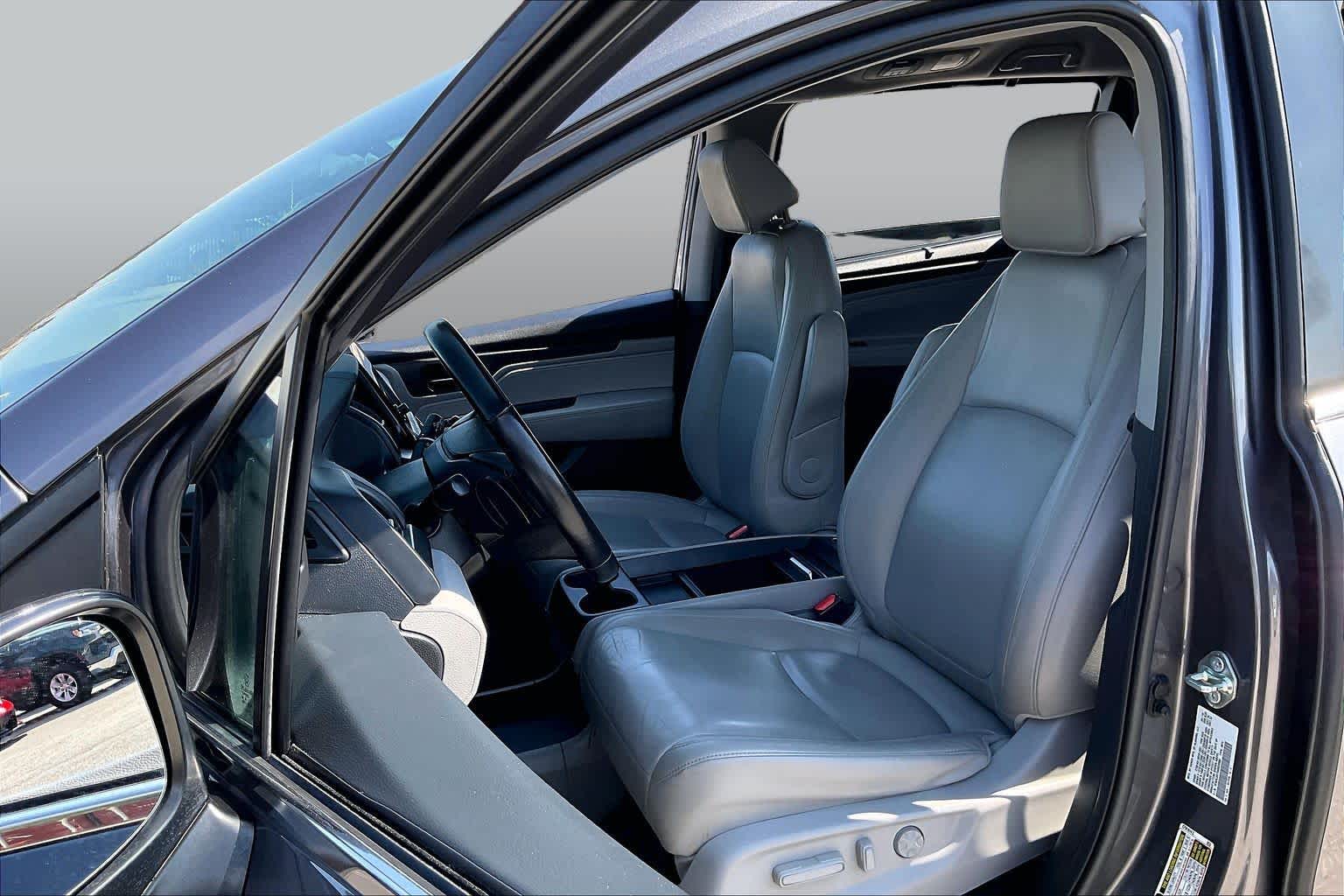 2019 Honda Odyssey photo 8 of 33