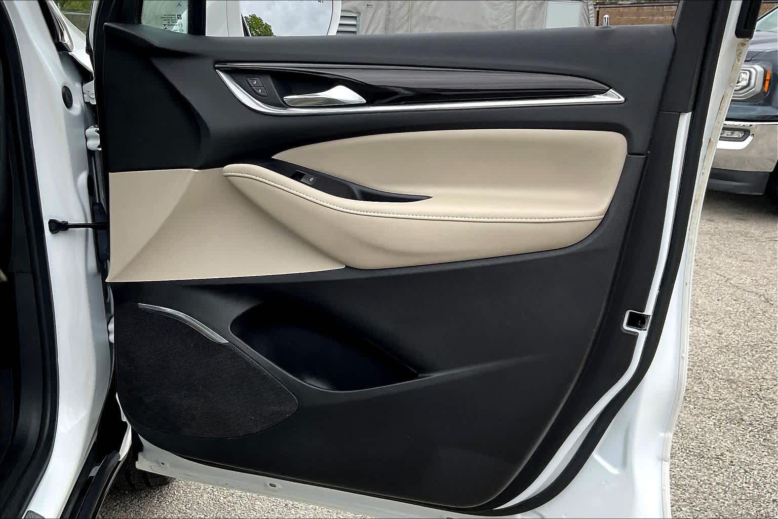 2019 Buick Enclave Essence Summit White at Group 1 GMC Buick South