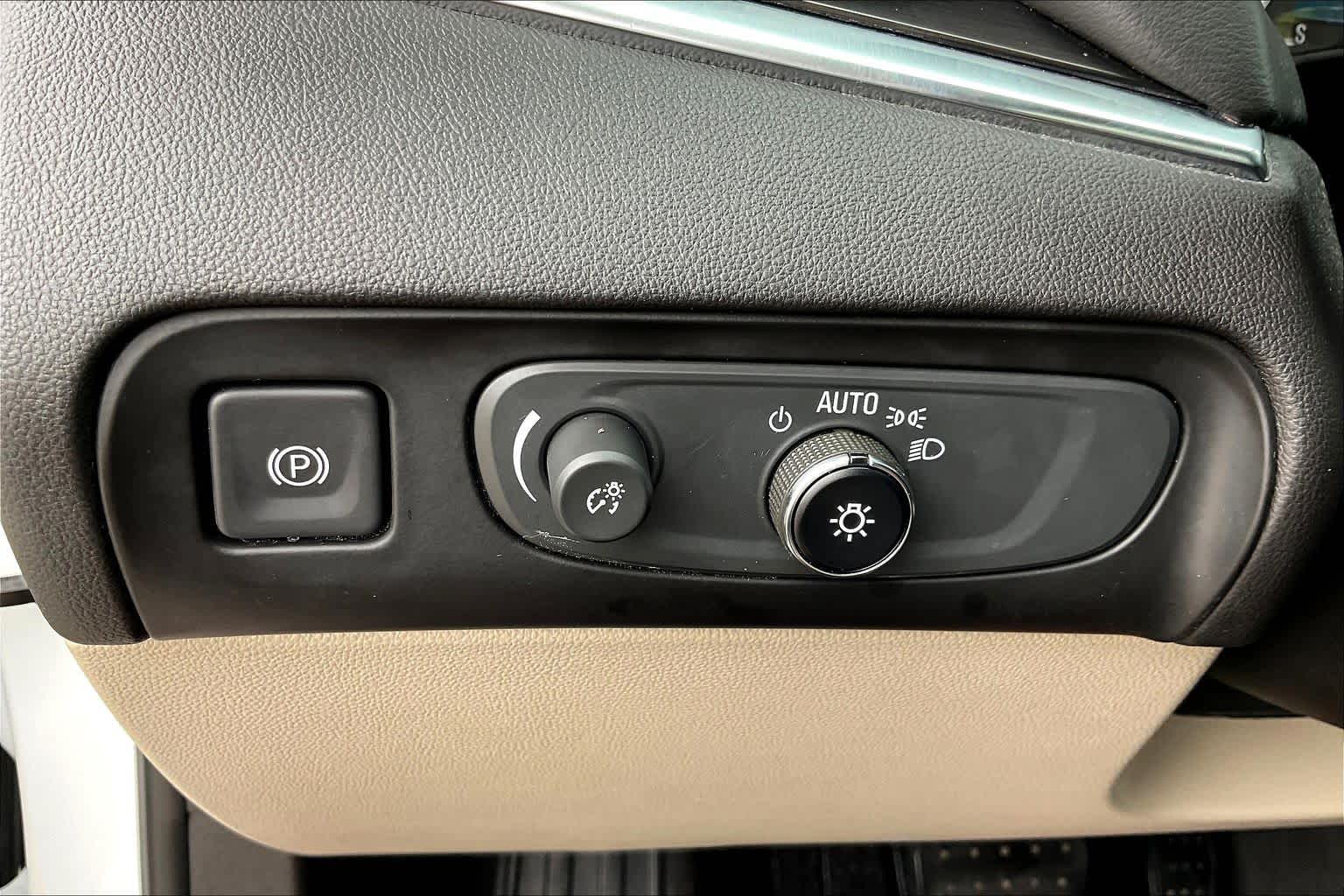 2019 Buick Enclave Essence Summit White at Group 1 GMC Buick South