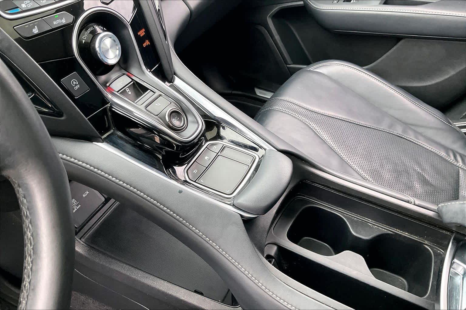 2019 Acura RDX w/Technology Pkg White Diamond Pearl at AutoNation USA Katy