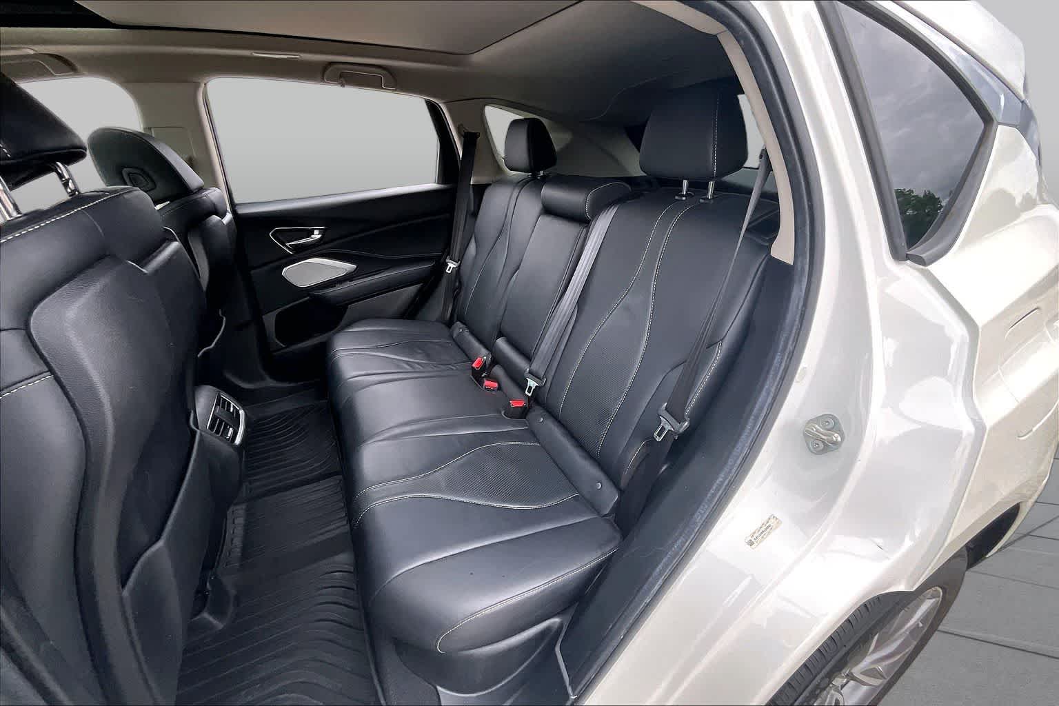 2019 Acura RDX w/Technology Pkg White Diamond Pearl at AutoNation USA Katy