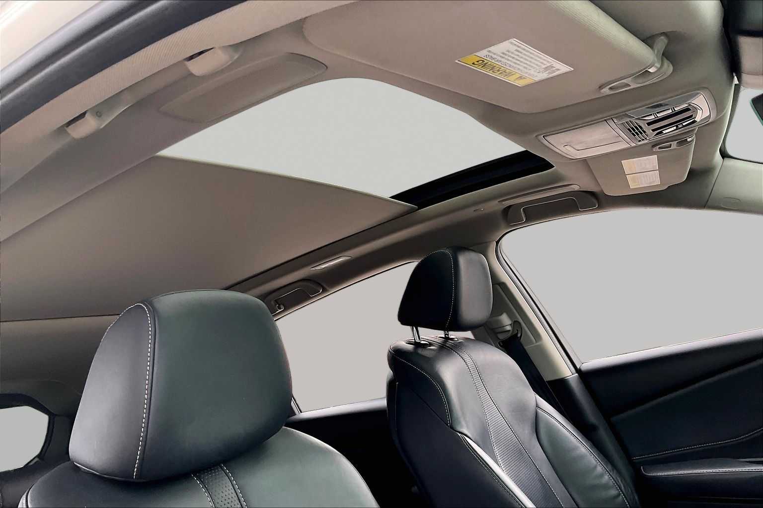 2019 Acura RDX w/Technology Pkg White Diamond Pearl at AutoNation USA Katy