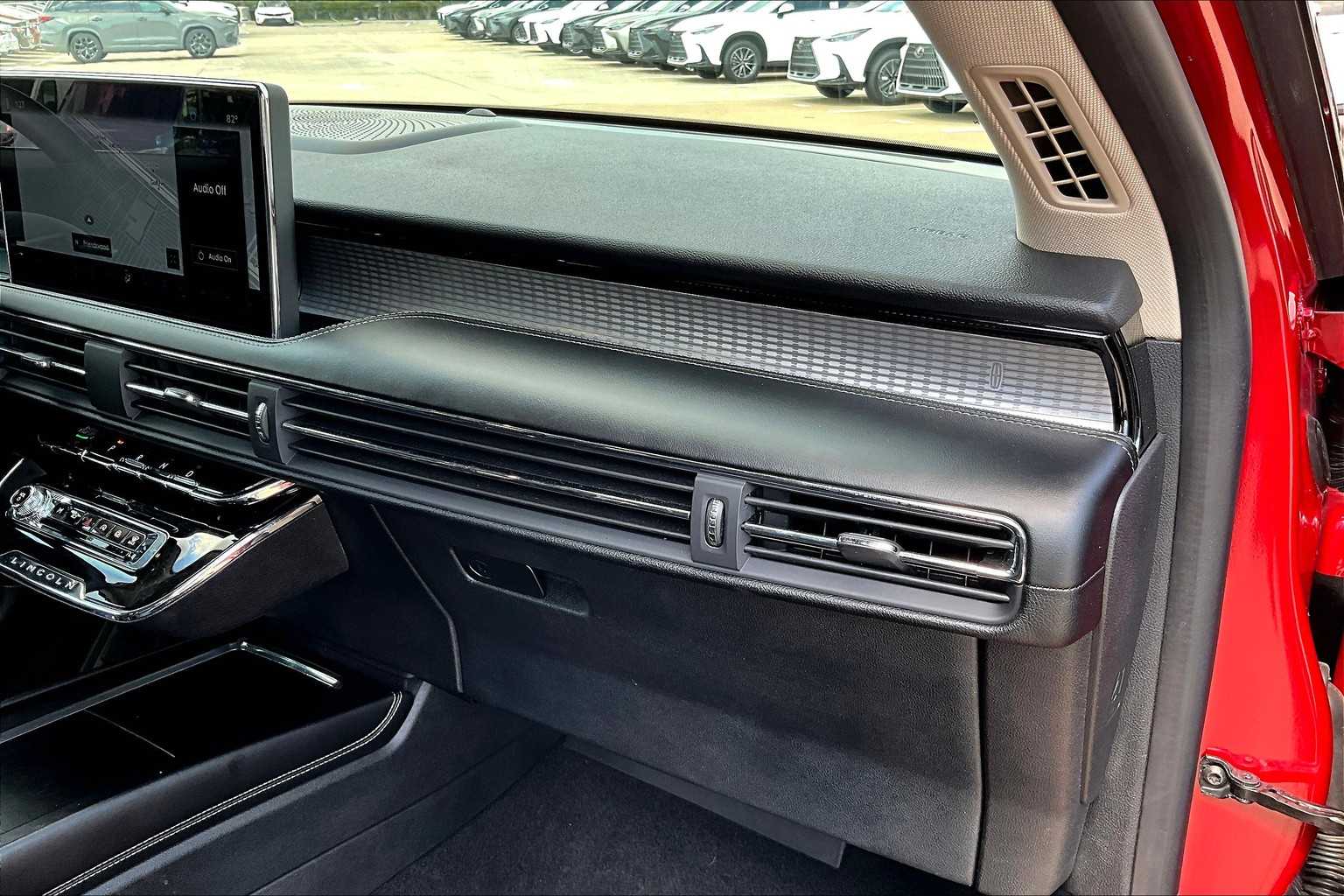 2024 Lincoln Corsair Premiere Red Carpet Metallic Tinted Clearcoat at Baytown Ford