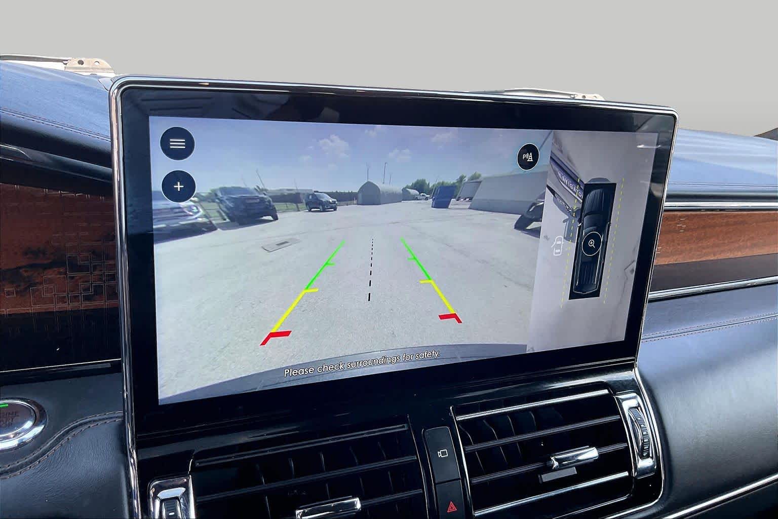2022 Lincoln Navigator L photo 25 of 33