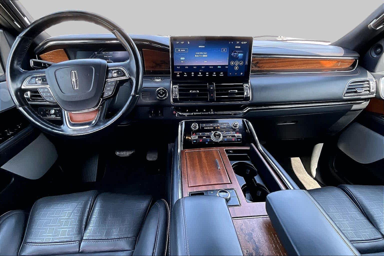 2022 Lincoln Navigator L photo 14 of 33
