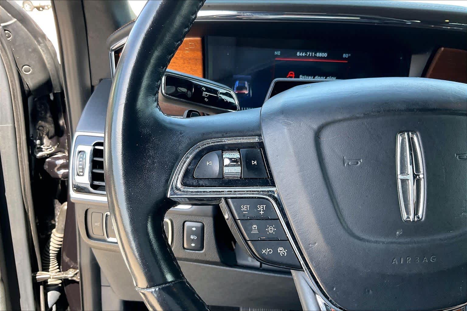 2022 Lincoln Navigator L photo 22 of 33