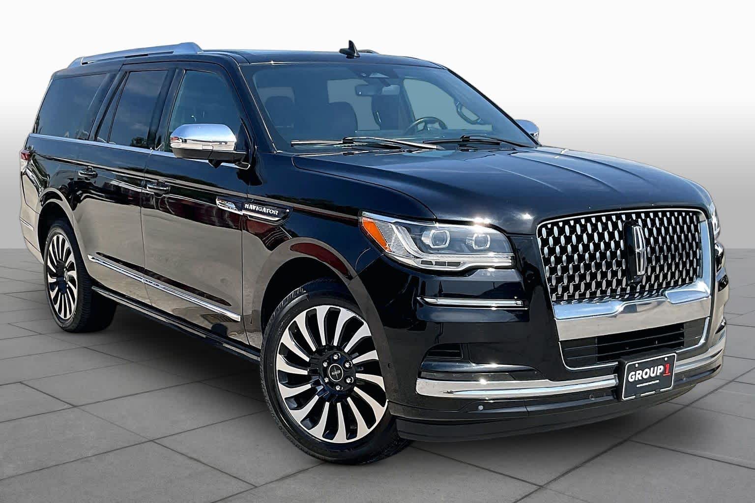 2022 Lincoln Navigator L photo 3 of 33