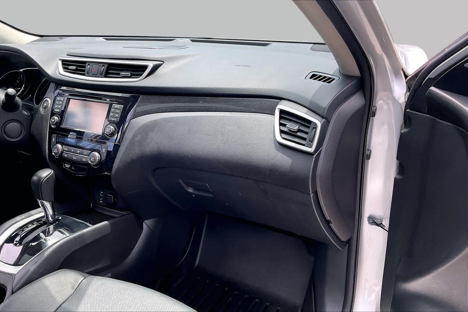 2016 Nissan Rogue SL BRILLIANT SILVE at Tomball Ford