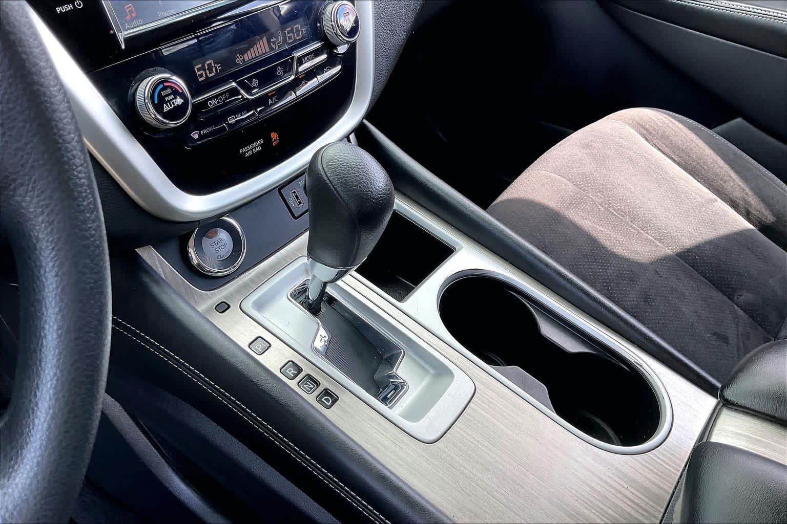 2018 Nissan Murano photo 15 of 33