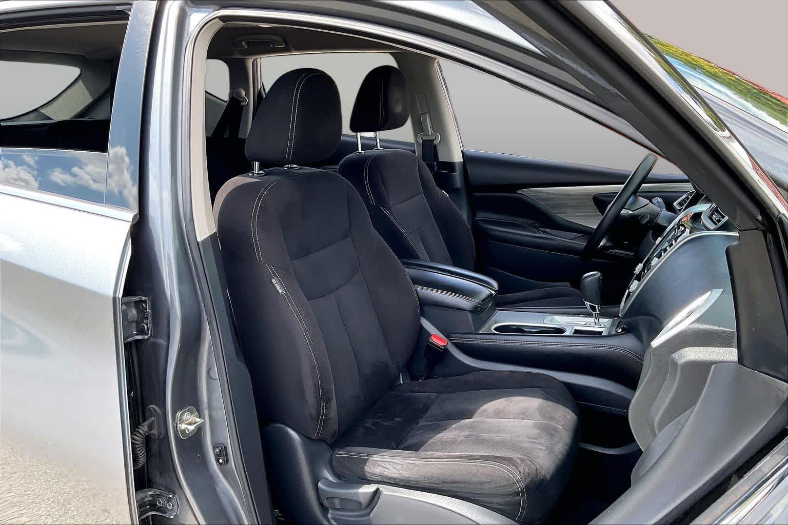2018 Nissan Murano photo 9 of 33