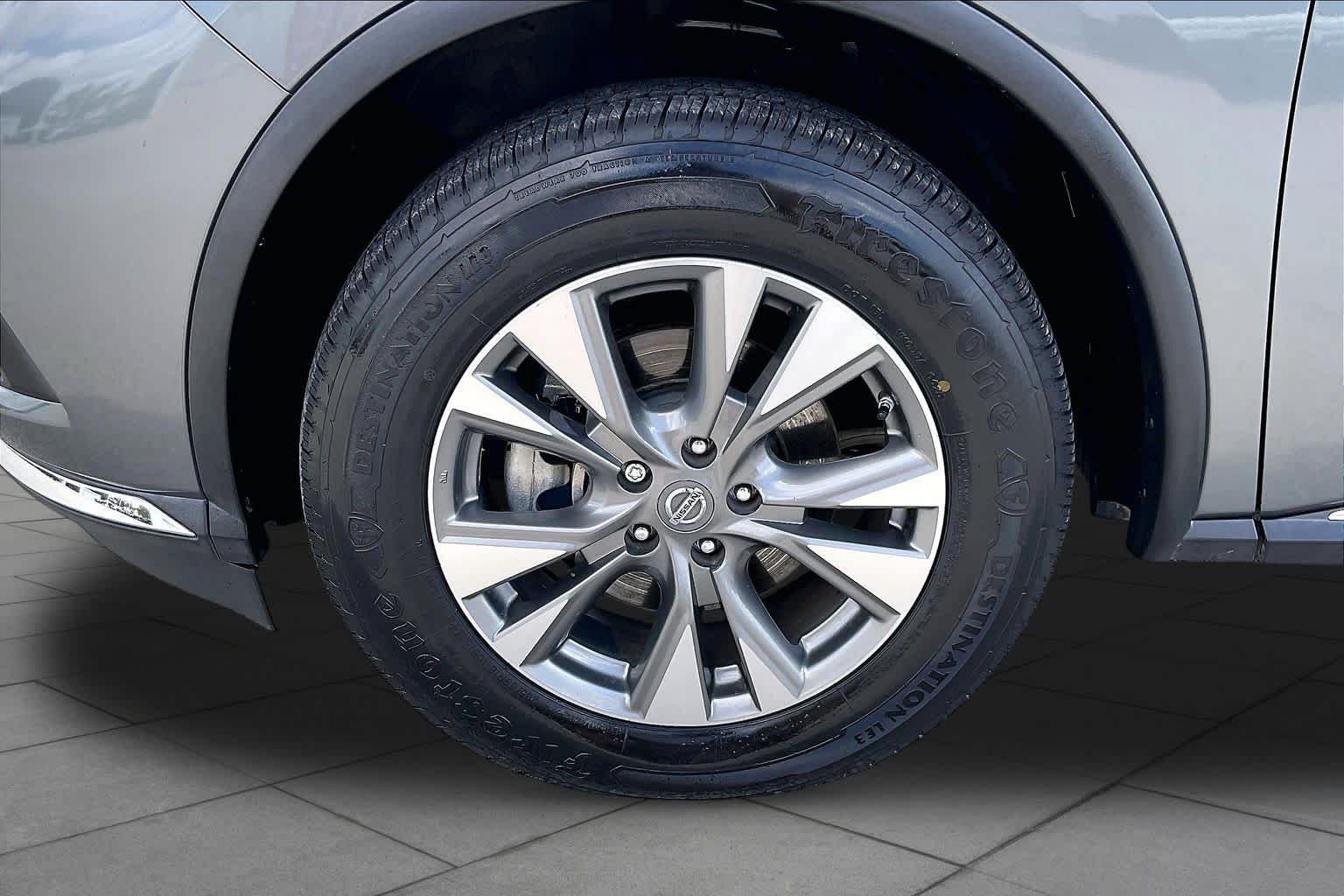 2018 Nissan Murano photo 11 of 33