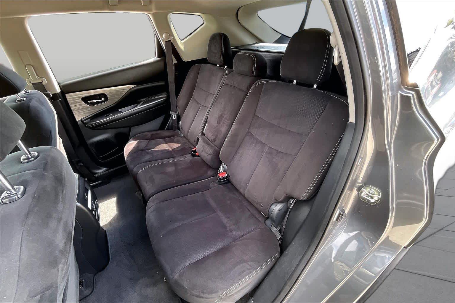 2018 Nissan Murano photo 18 of 33