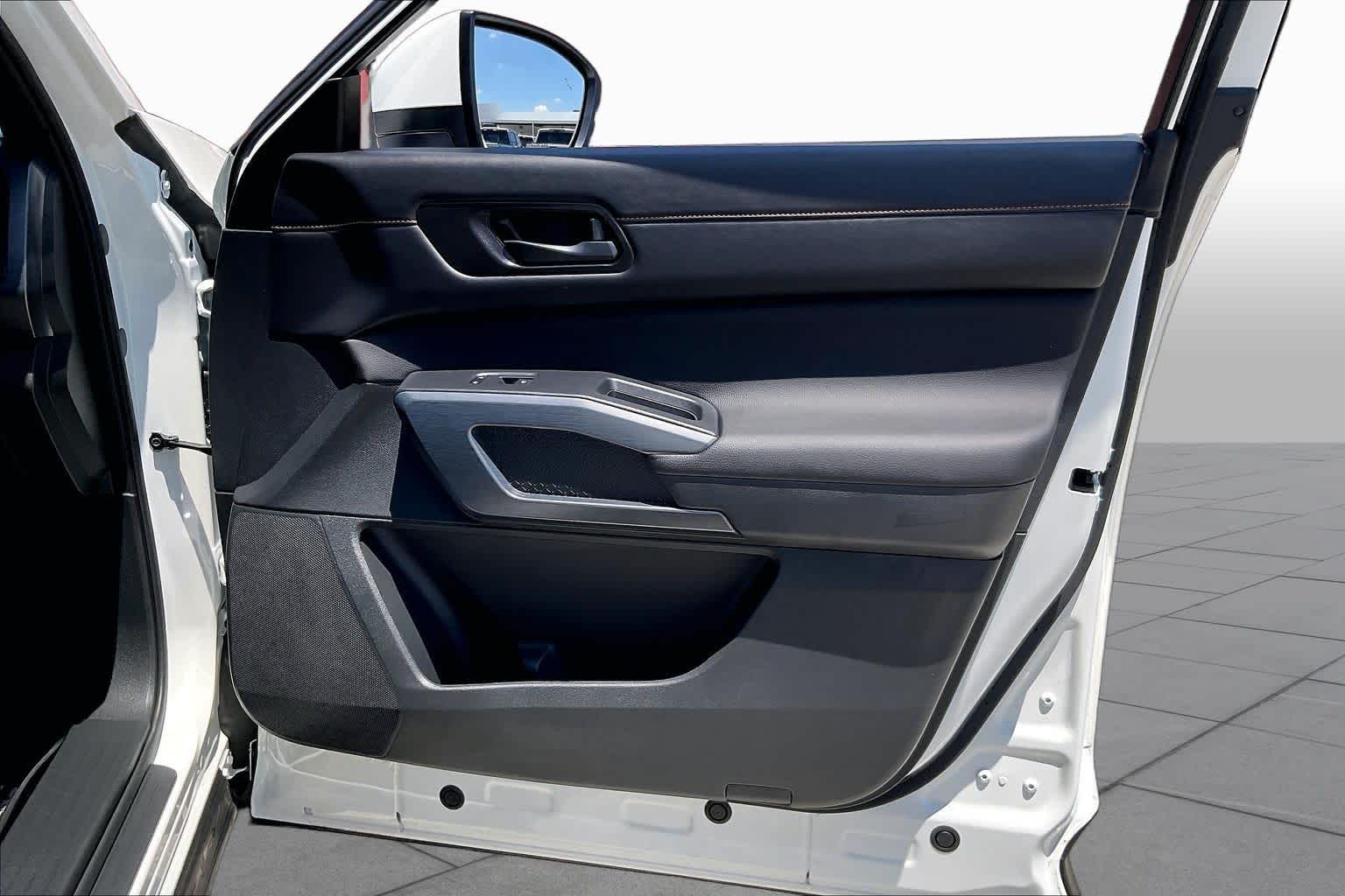 2025 Nissan Pathfinder Rock Creek Glacier White at Sterling McCall Nissan