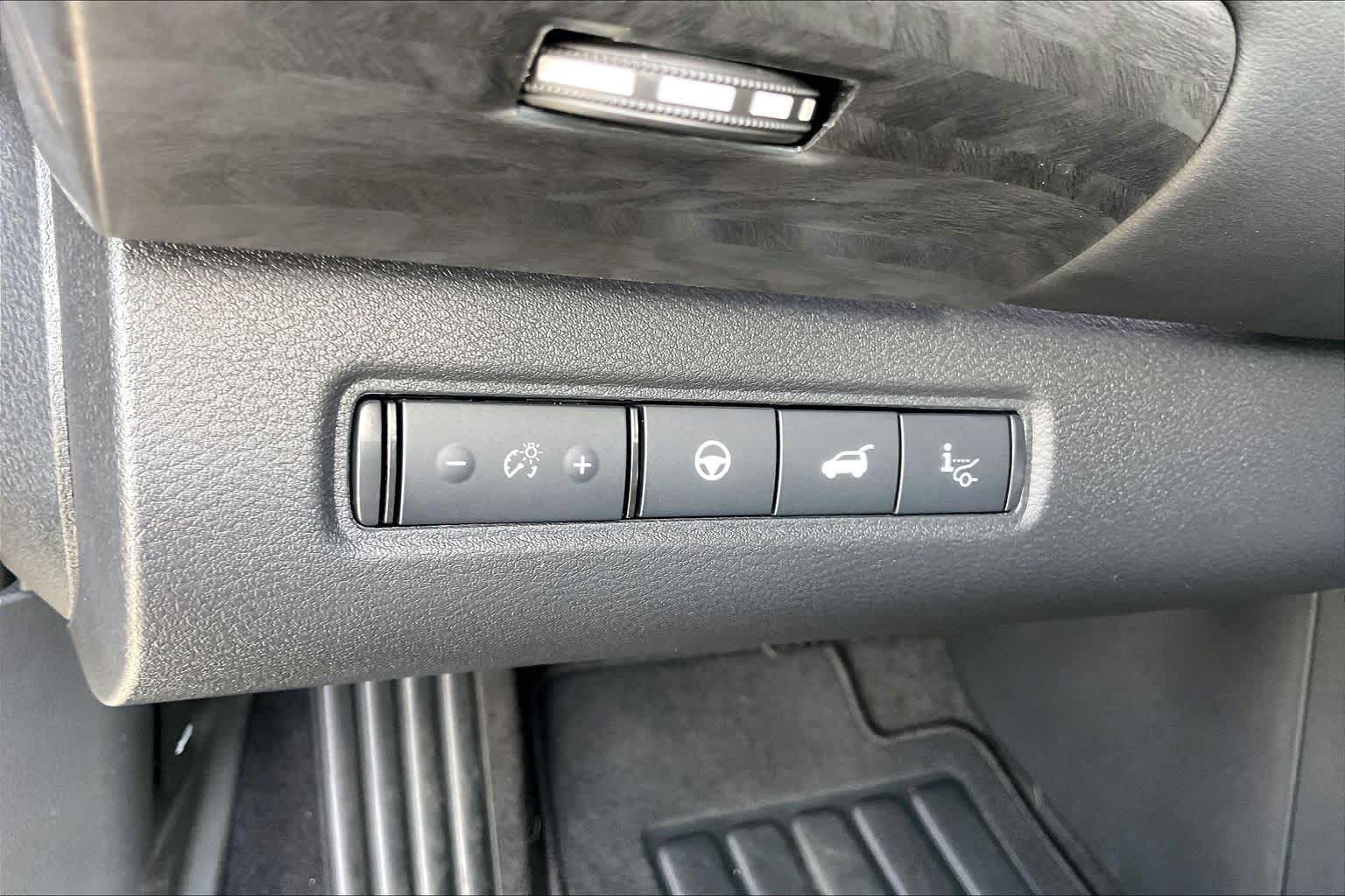 2026 Nissan Pathfinder Platinum Deep Ocean Blue Pearl at Sterling McCall Nissan