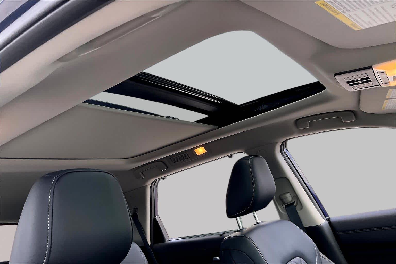 2026 Nissan Pathfinder Platinum Deep Ocean Blue Pearl at Sterling McCall Nissan