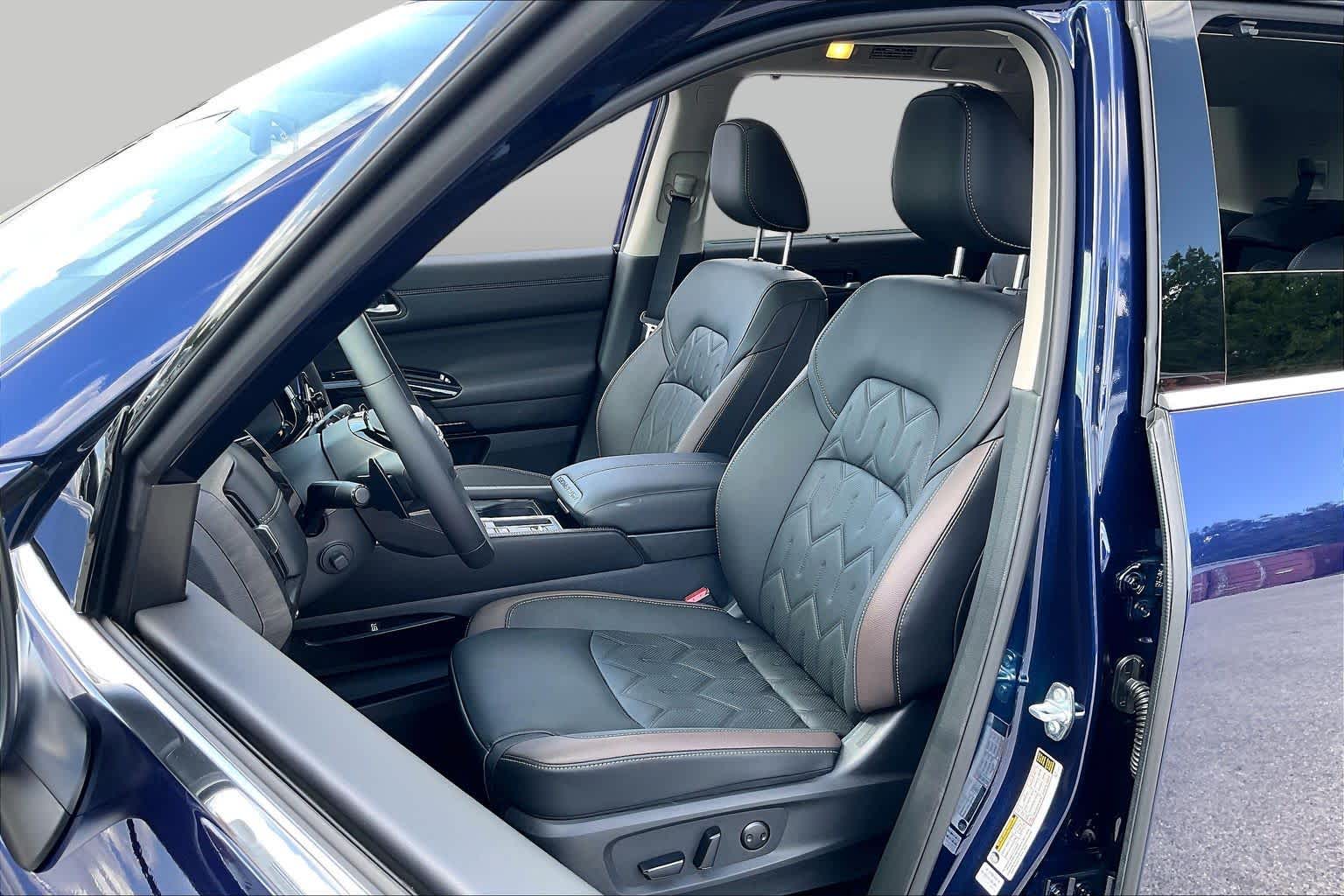 2026 Nissan Pathfinder Platinum Deep Ocean Blue Pearl at Sterling McCall Nissan