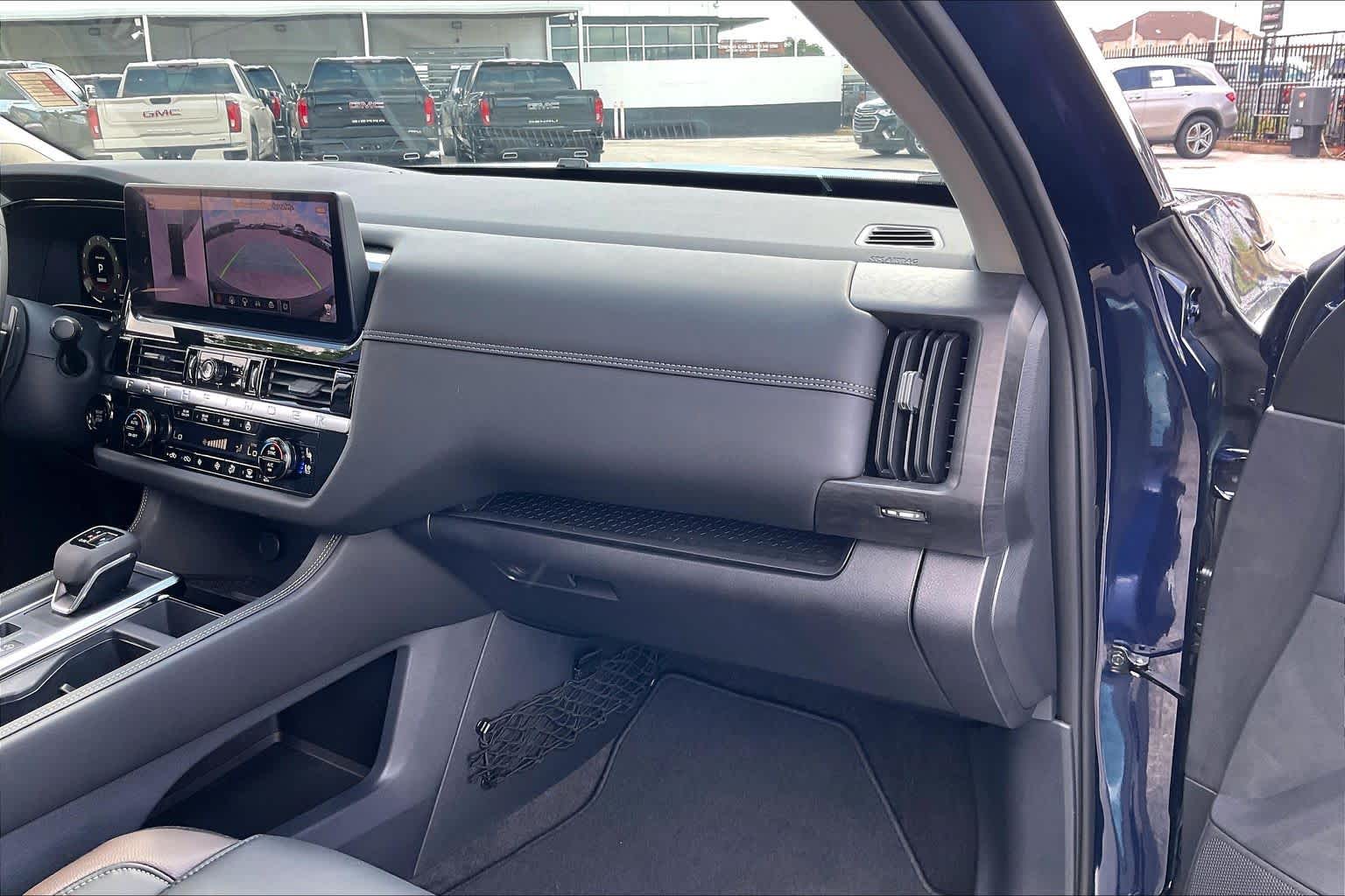 2026 Nissan Pathfinder Platinum Deep Ocean Blue Pearl at Sterling McCall Nissan