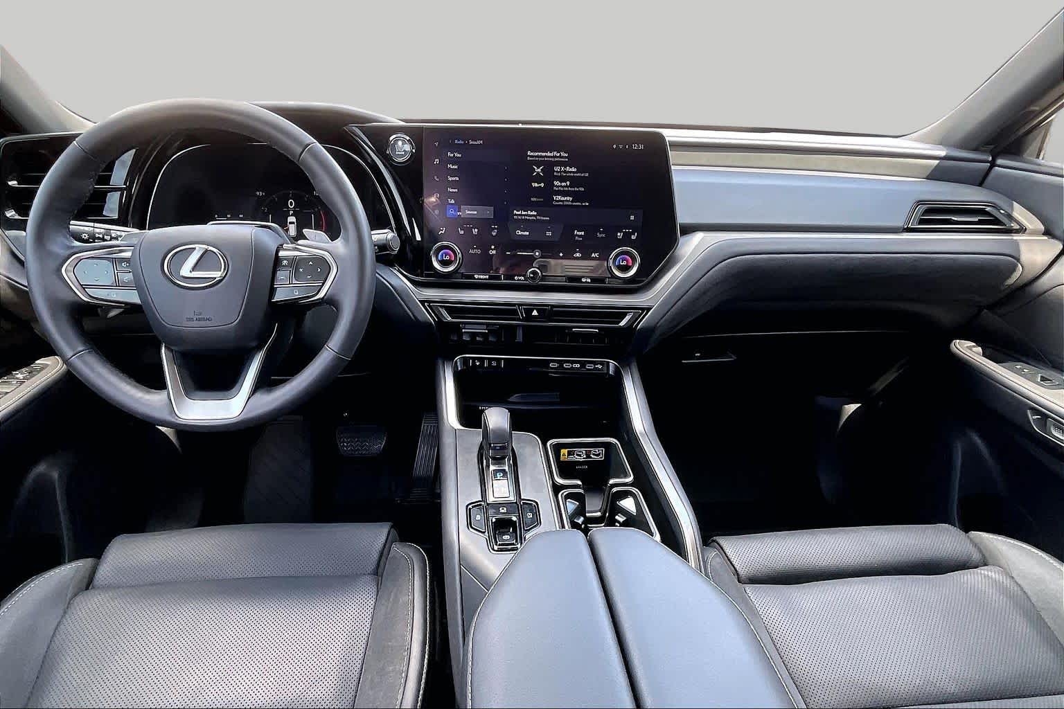 2024 Lexus TX 350 photo 12 of 31