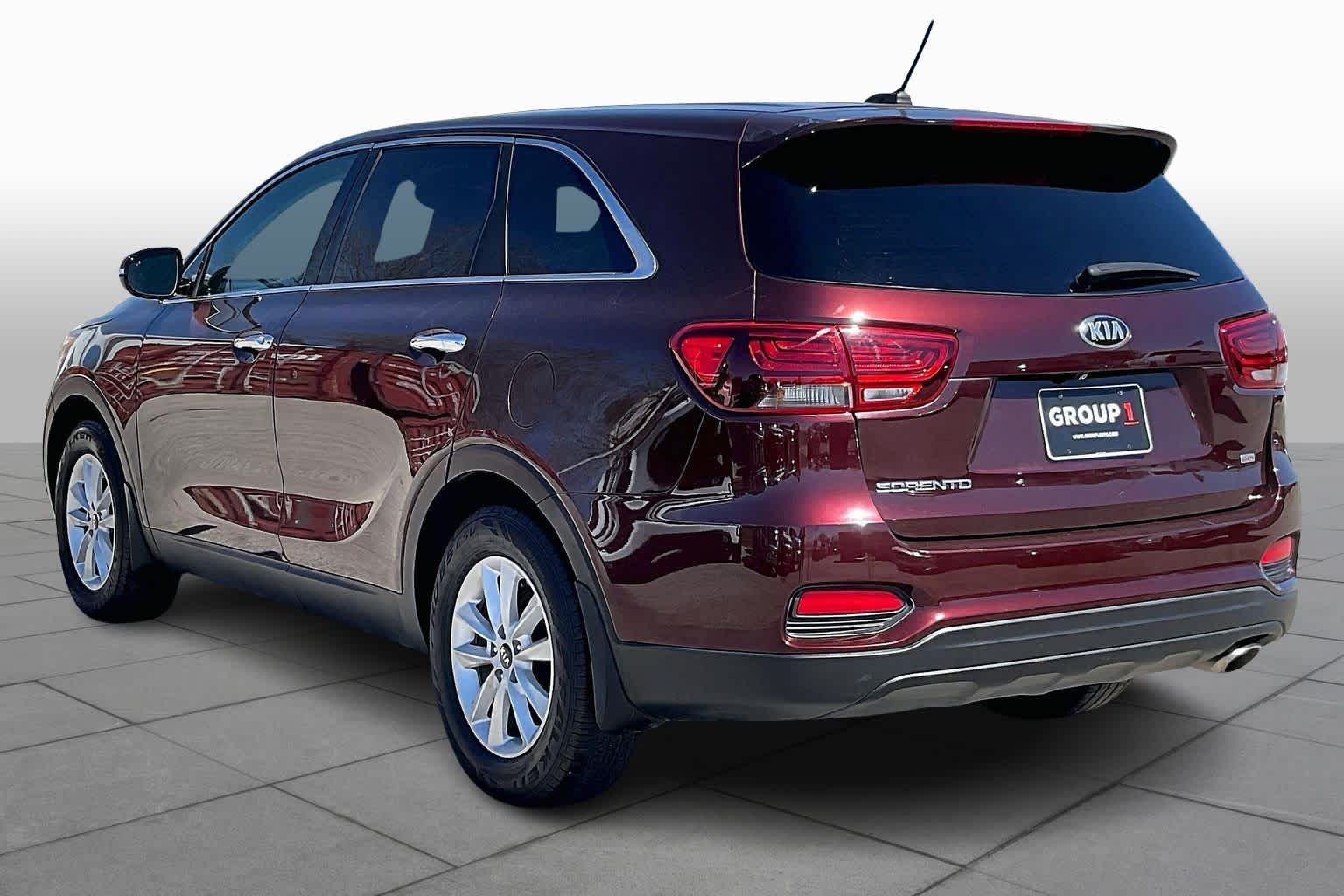 2019 Kia Sorento LX - 11