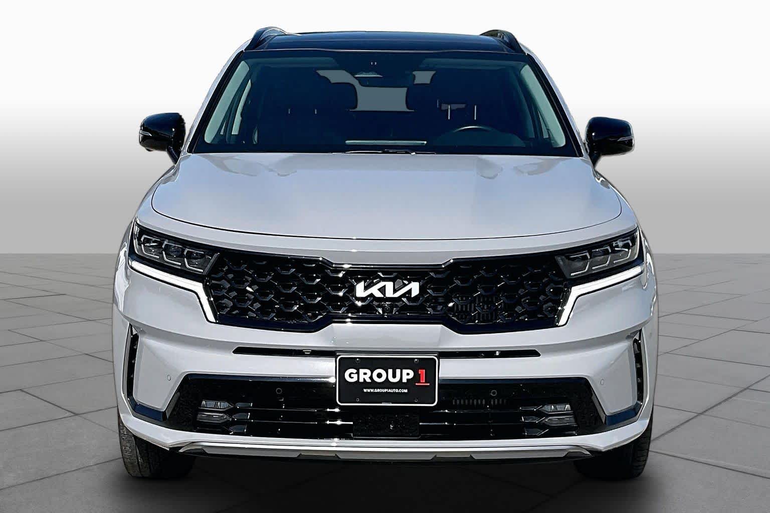 2023 Kia Sorento photo 4 of 32