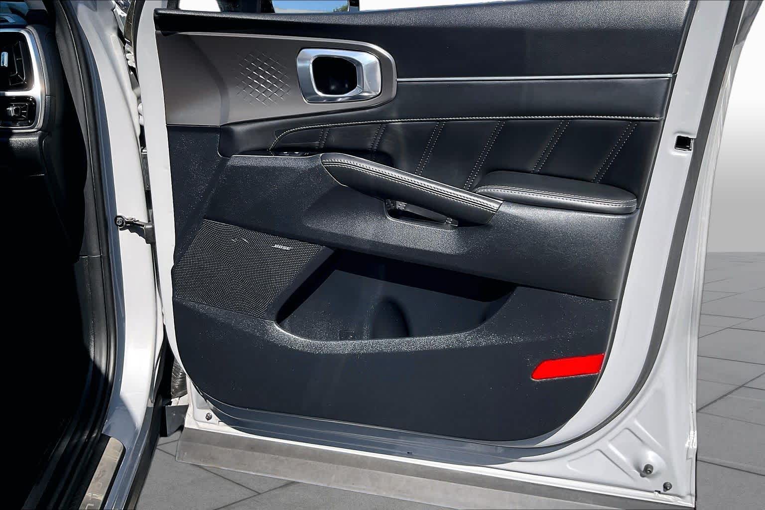 2023 Kia Sorento photo 23 of 32