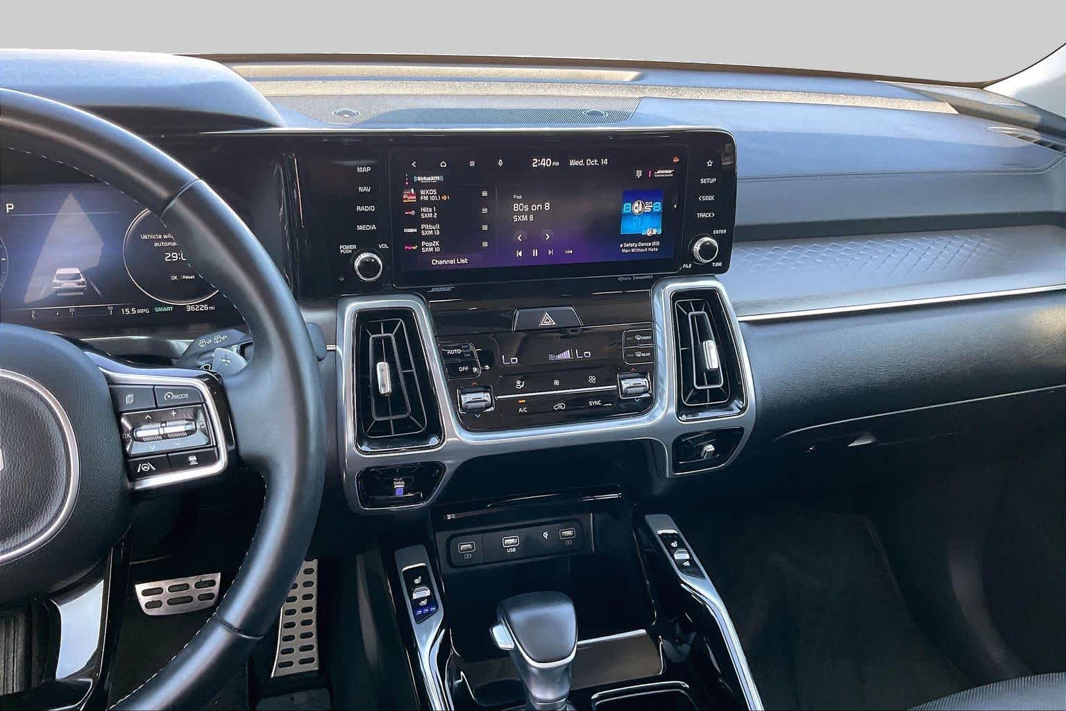 2023 Kia Sorento photo 7 of 32