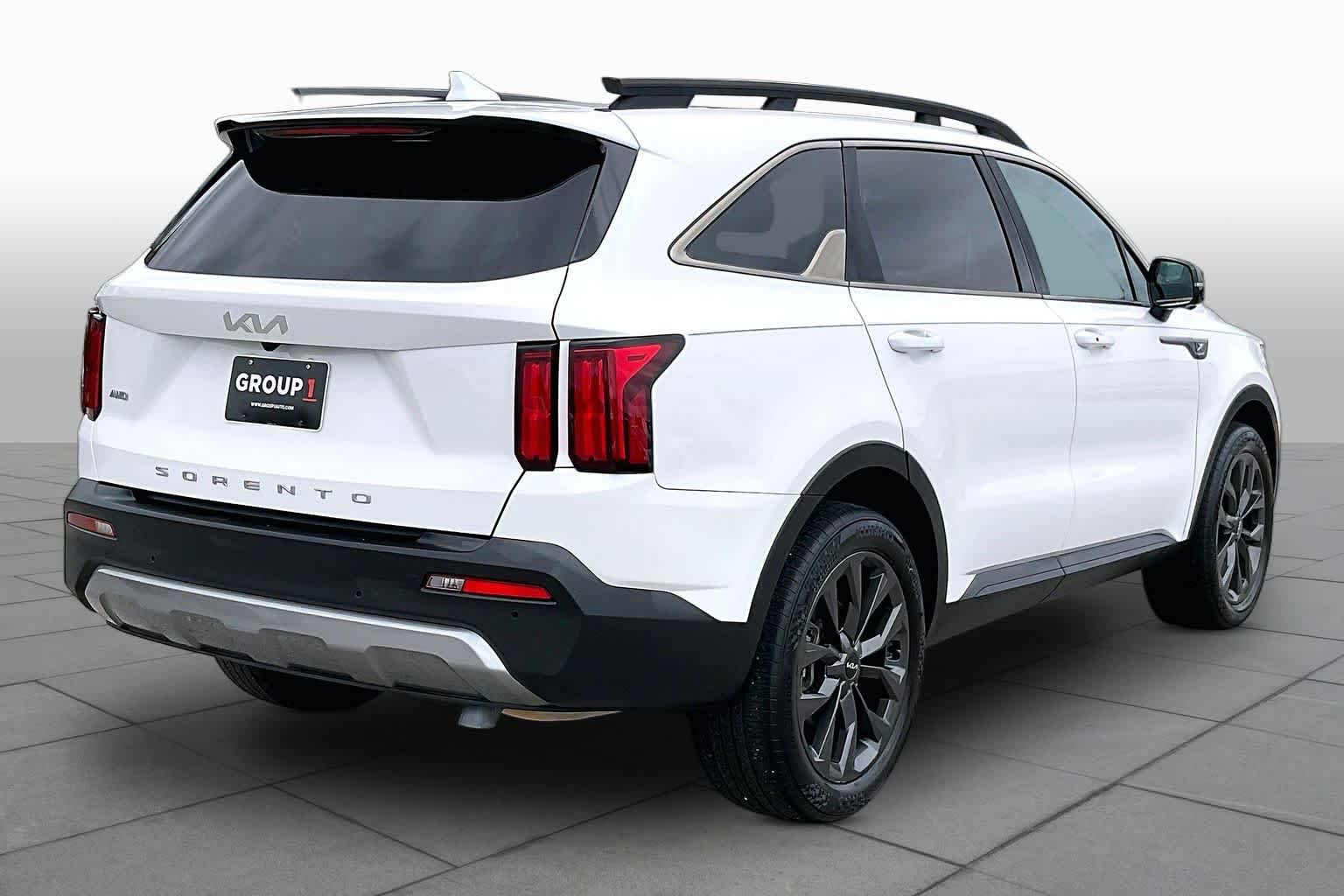 2022 Kia Sorento photo 13 of 35