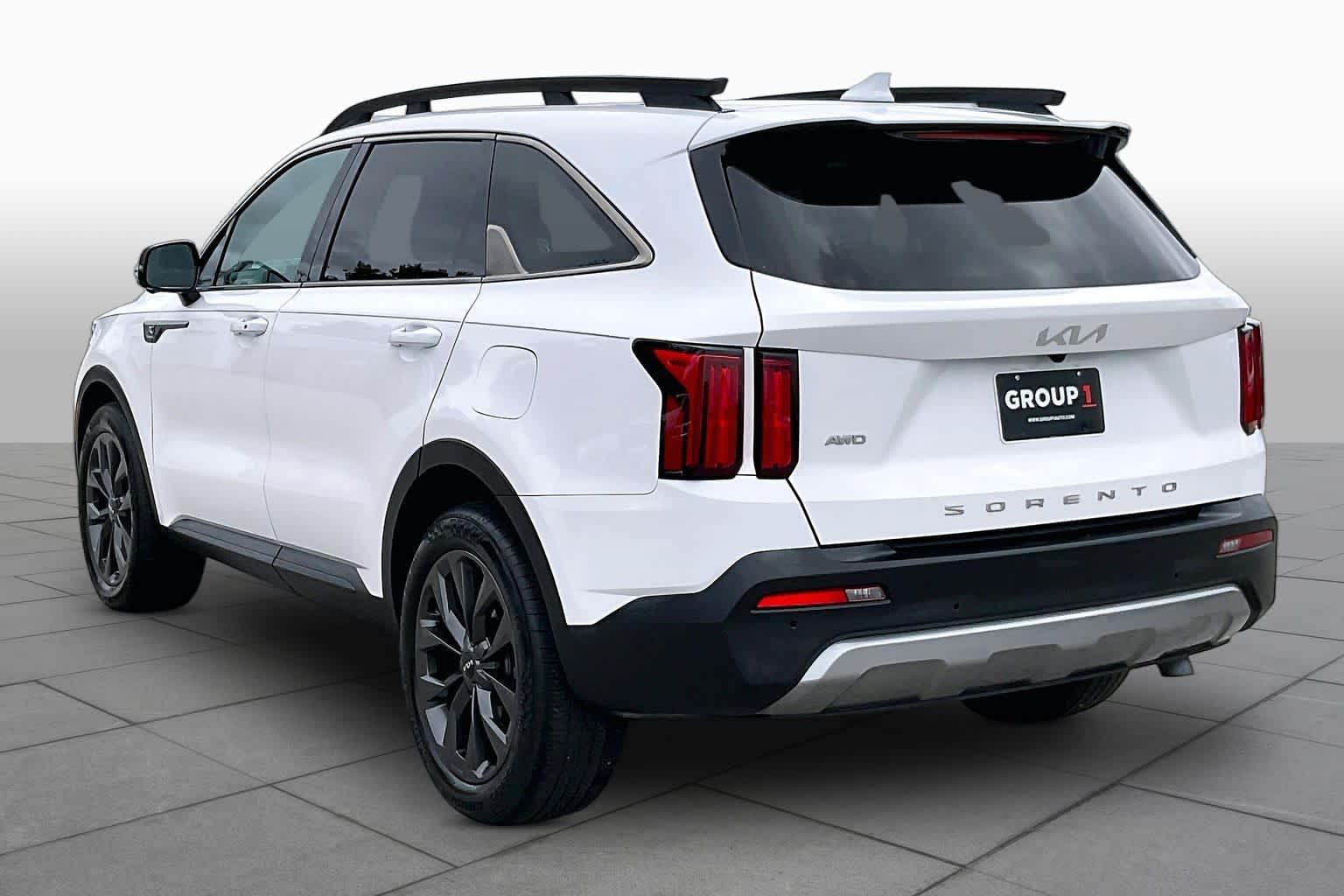 2022 Kia Sorento photo 12 of 35