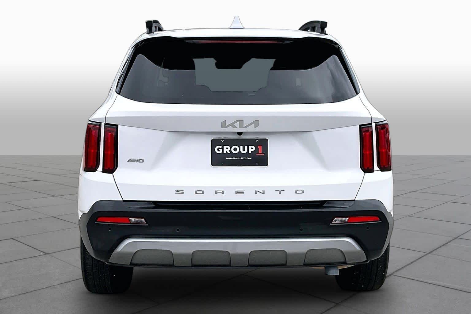 2022 Kia Sorento photo 5 of 35