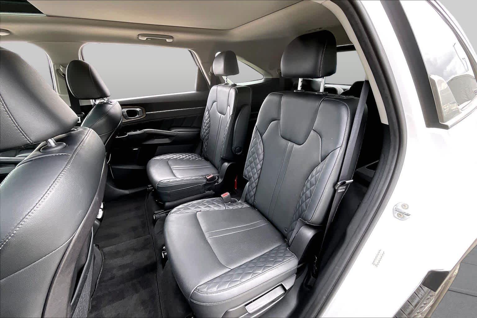 2022 Kia Sorento photo 20 of 35