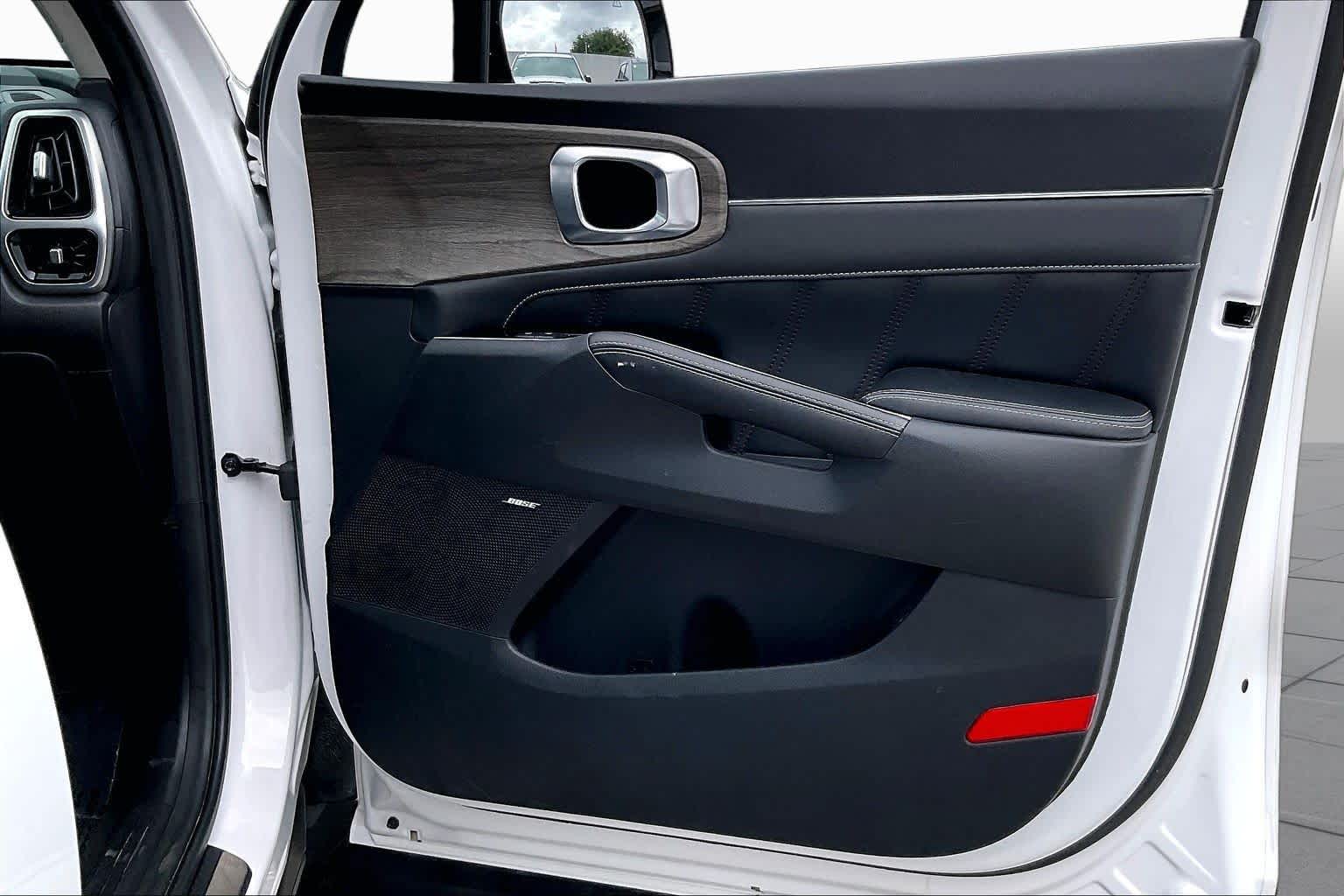 2022 Kia Sorento photo 23 of 35