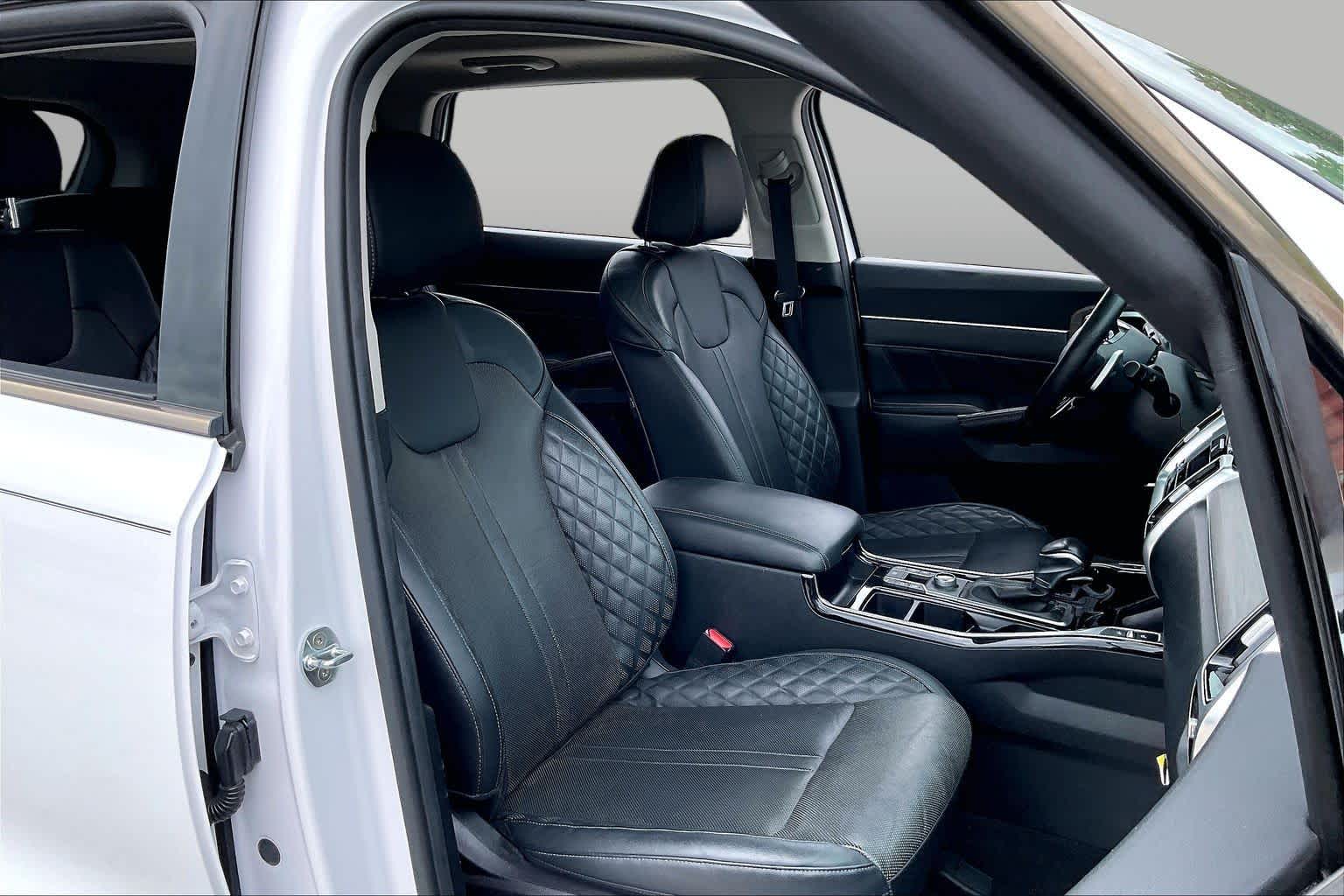 2022 Kia Sorento photo 9 of 35