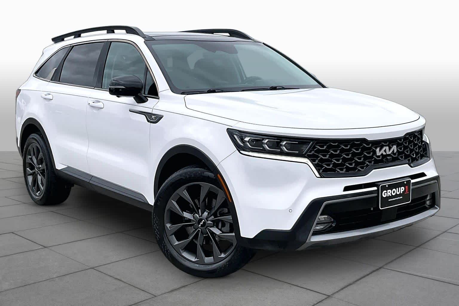 2022 Kia Sorento photo 3 of 35