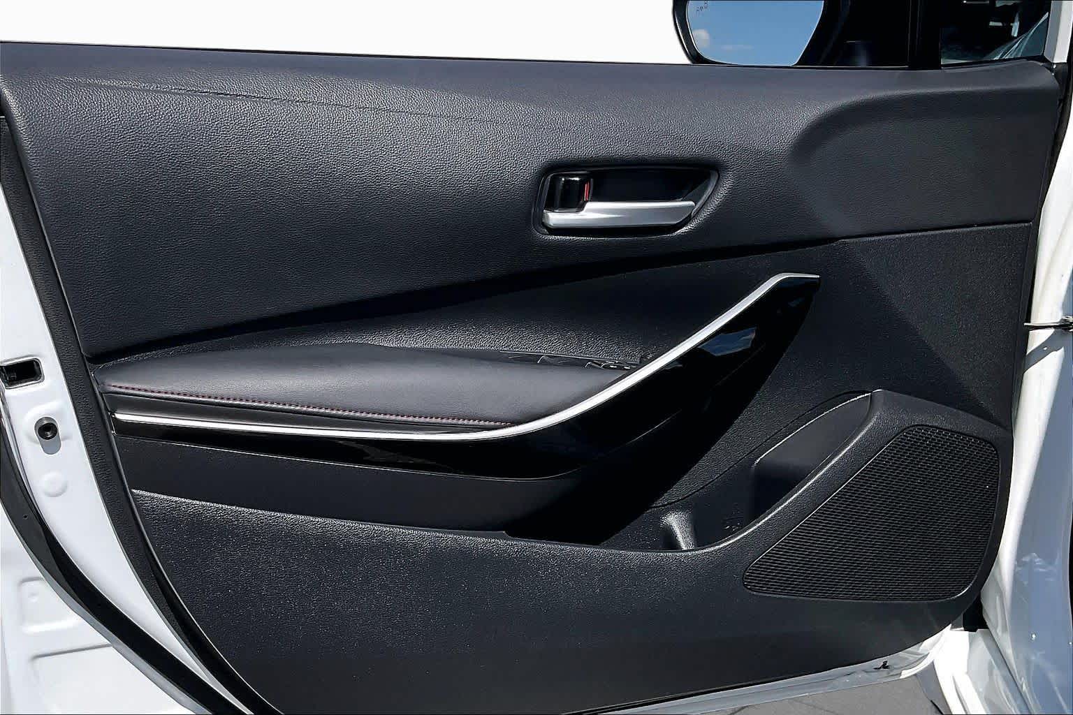 2024 Toyota Corolla photo 21 of 34
