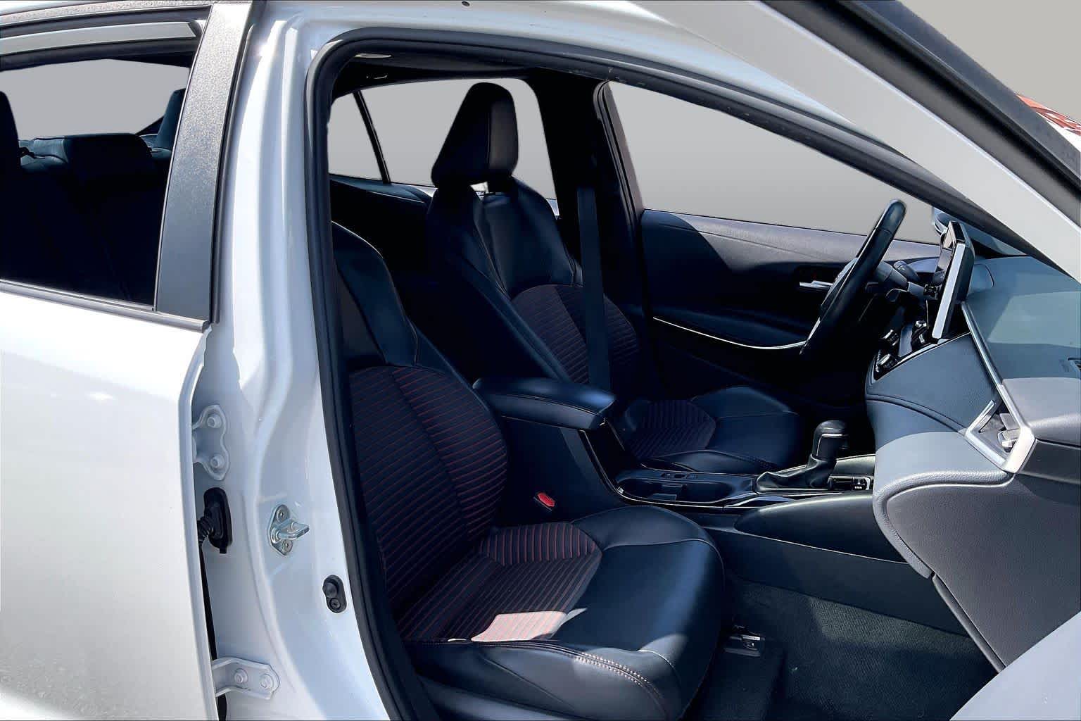 2024 Toyota Corolla photo 9 of 34