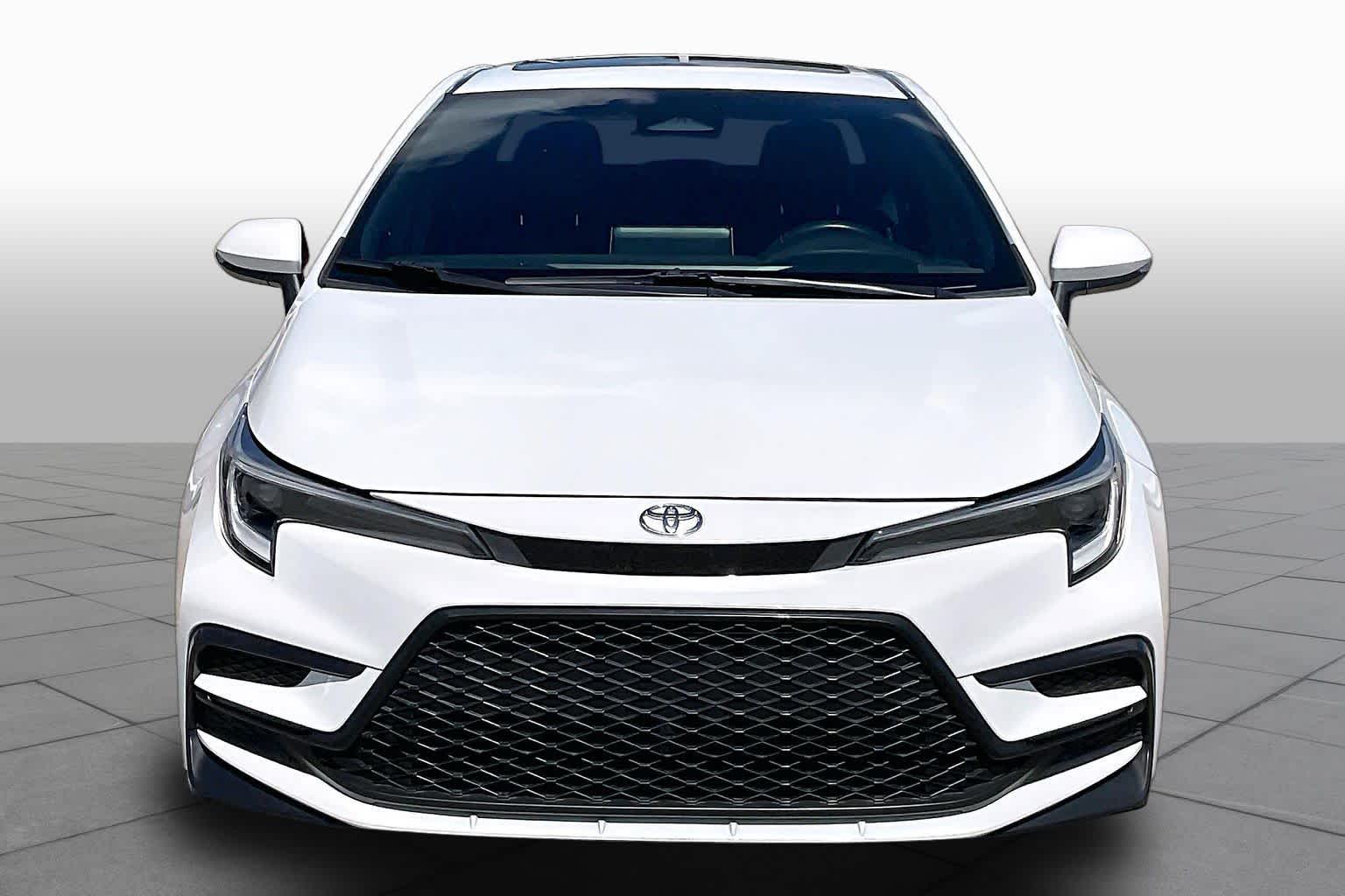 2024 Toyota Corolla photo 4 of 34