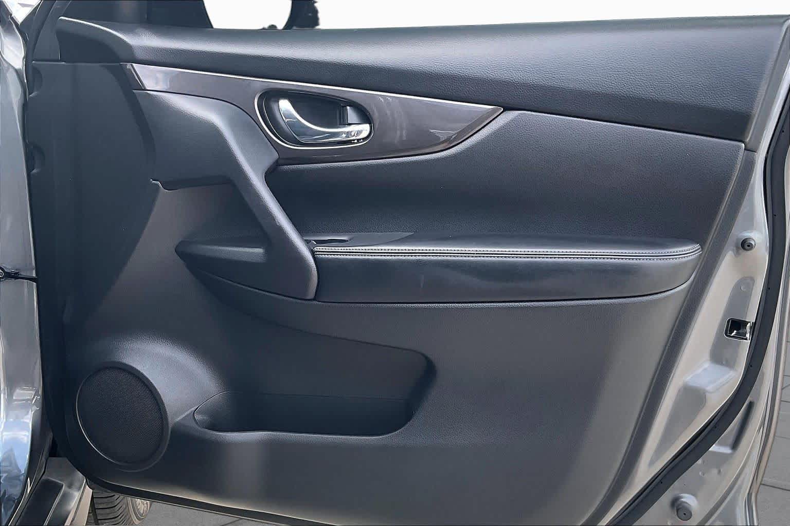 2019 Nissan Rogue SV Gun Metallic at HGreg Houston