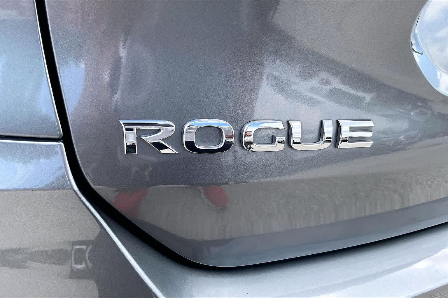 2019 Nissan Rogue SV Gun Metallic at HGreg Houston